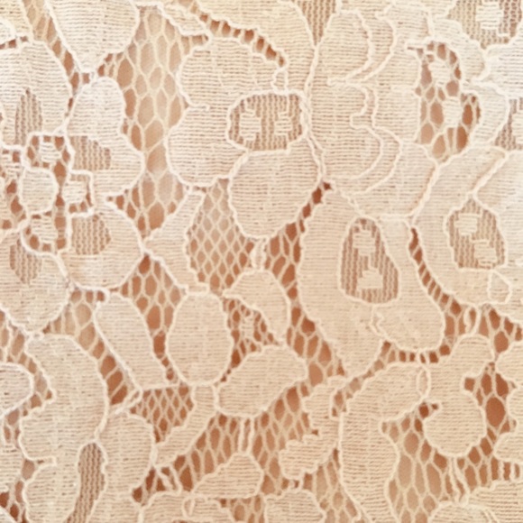 3/4 Sleeve Lace Top - Picture 2 of 8